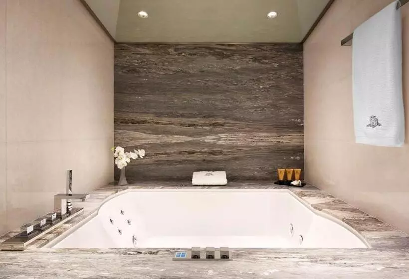 سوئیت پنت هاوس, Excelsior Hotel Gallia, A Luxury Collection Hotel, Milan