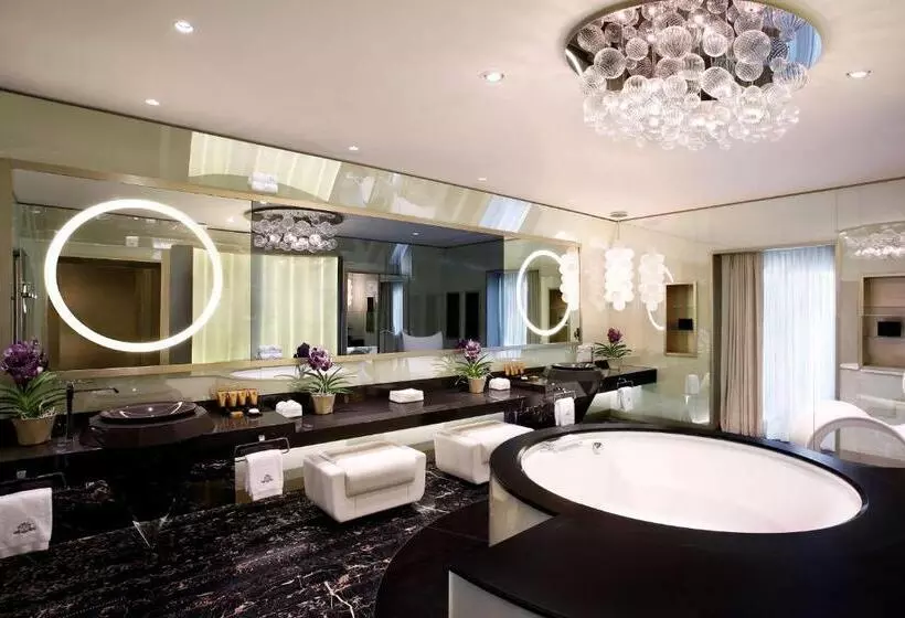 سوئیت پنت هاوس, Excelsior Hotel Gallia, A Luxury Collection Hotel, Milan