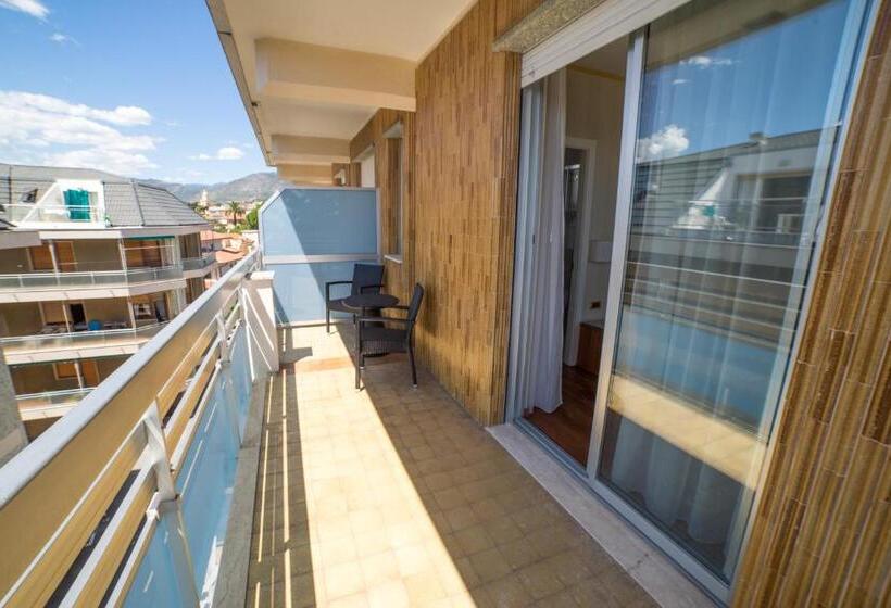 带海景的古典房间, Garden Lido