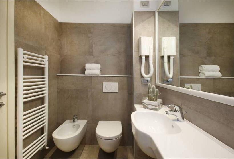 اتاق استاندارد سه نفره, Golf