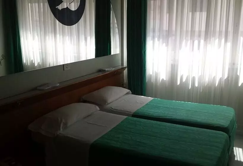 اتاق استاندارد یک نفره, Grande Albergo Abruzzo