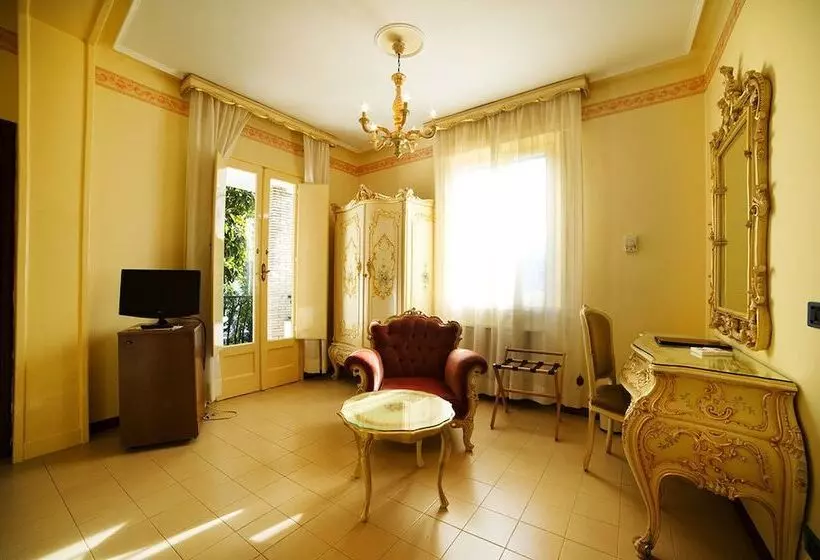 Yhden Hengen Huone Puutarhanäkymä, Grande Albergo Miramare