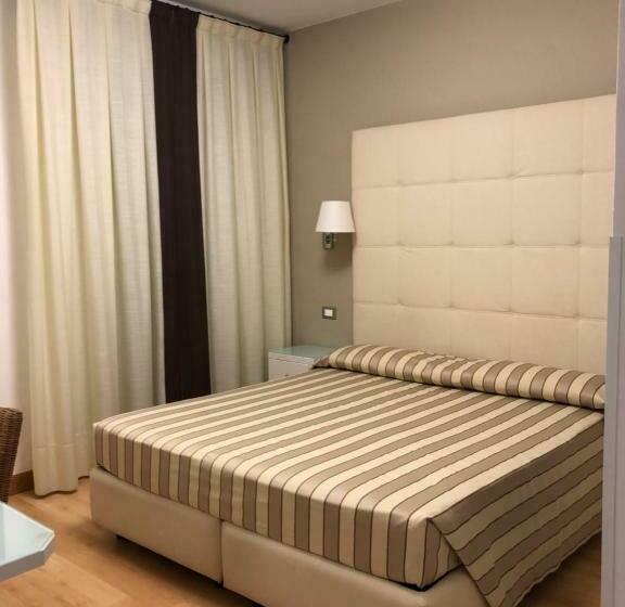 Pokój Standard Widok Boczny Morze, Le Soleil