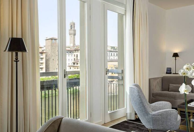 سوئیت با چشم‌انداز رودخانه, Lungarno  Lungarno Collection