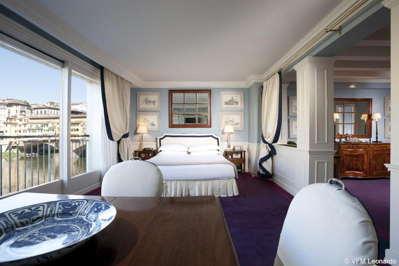 Deluxe room with river view, Lungarno  Lungarno Collection