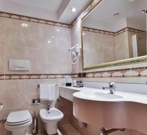 اتاق استاندارد یک نفره, Mirage Sure Hotel Collection By Best Western
