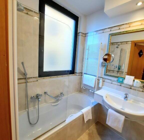 اتاق لوکس یک تخته, Mirage Sure Hotel Collection By Best Western