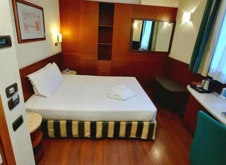 اتاق لوکس یک تخته, Mirage Sure Hotel Collection By Best Western