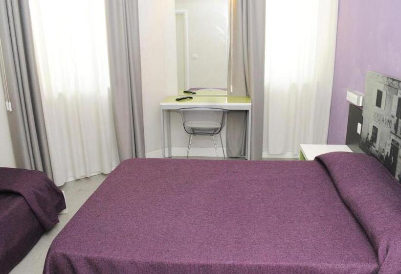 スタンダード４人部屋, Mondial