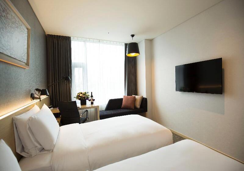 コネクティングルーム(家族用)。, NH Collection Firenze Porta Rossa