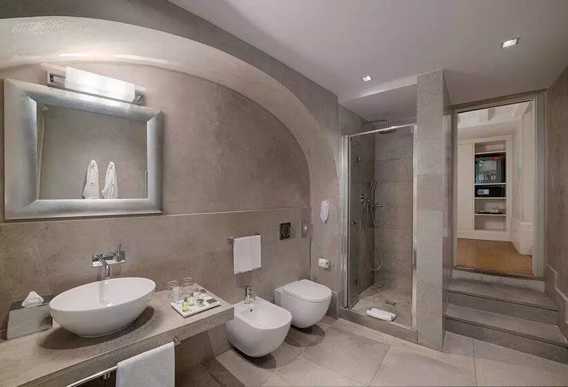 سوییت جونیور, NH Collection Firenze Porta Rossa