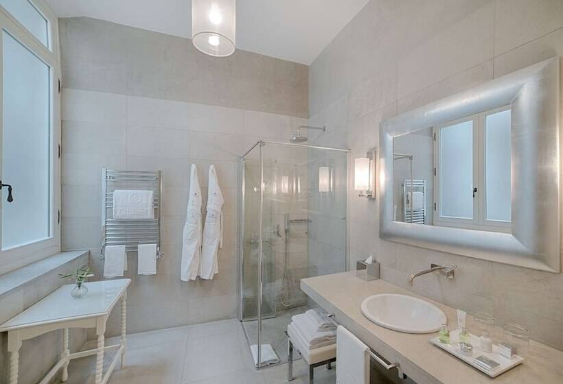 コネクティングルーム(家族用)。, NH Collection Firenze Porta Rossa