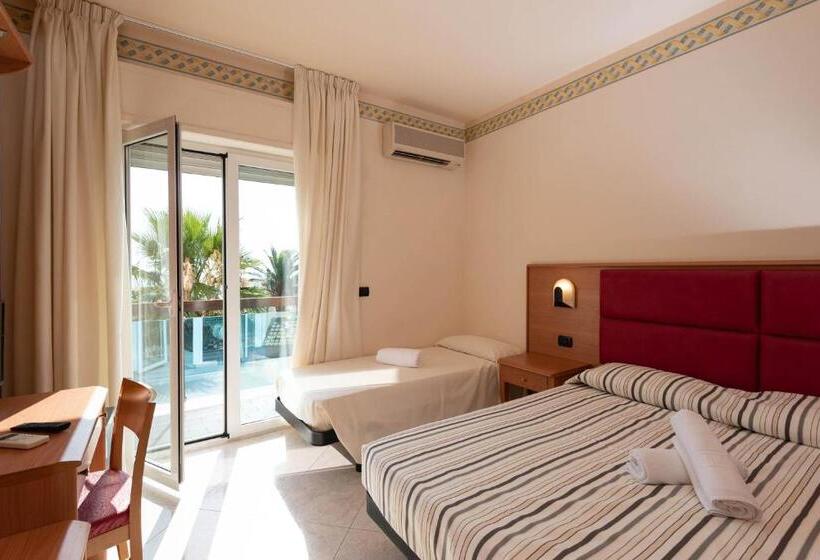 חדר סטנדרט לשלושה, Paradiso