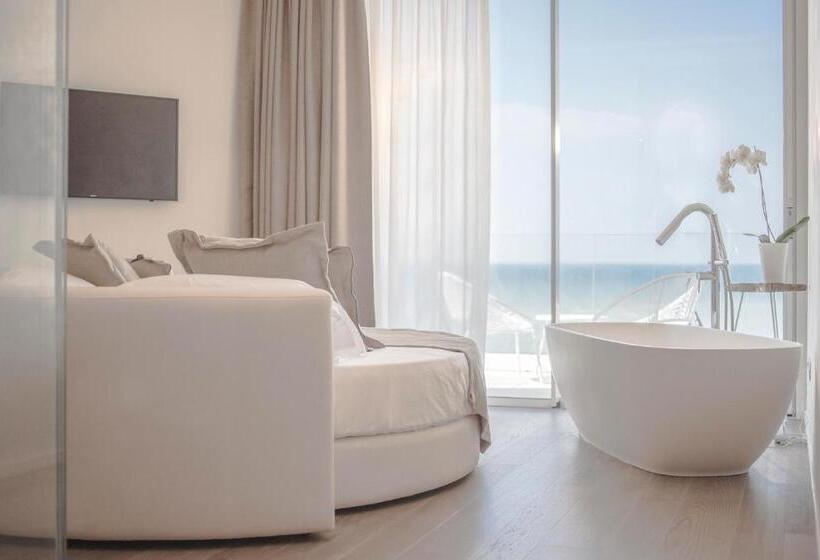 스위트, Sans Souci