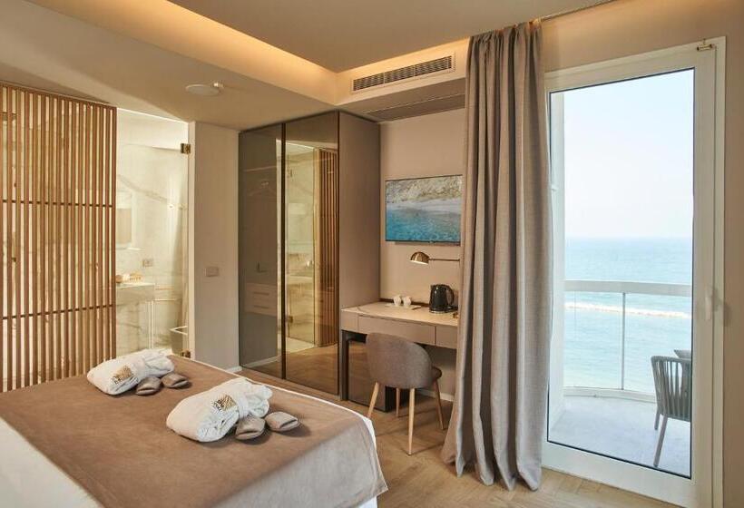 주니어 스위트 바다 전망, Sans Souci