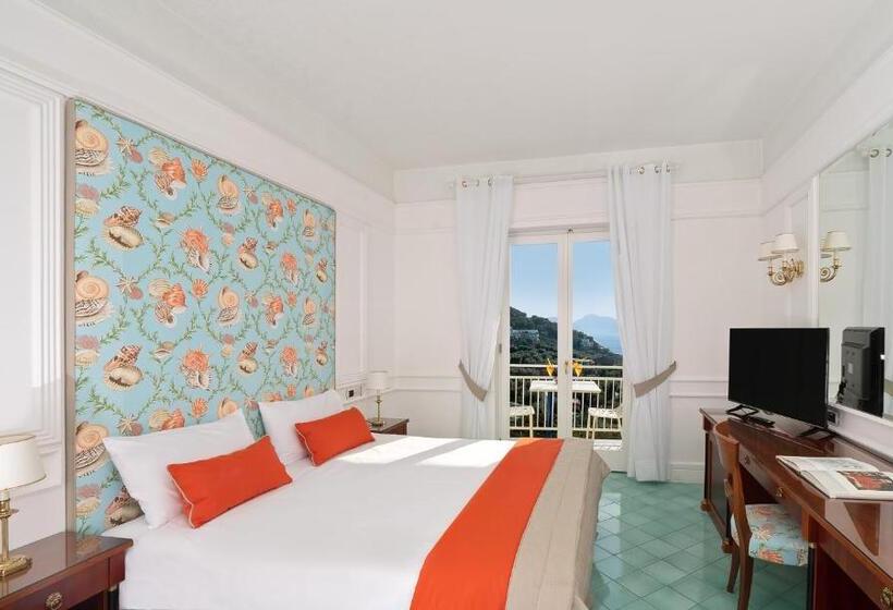 Номер Комфорт Вид на Море, & Spa Bellavista Francischiello