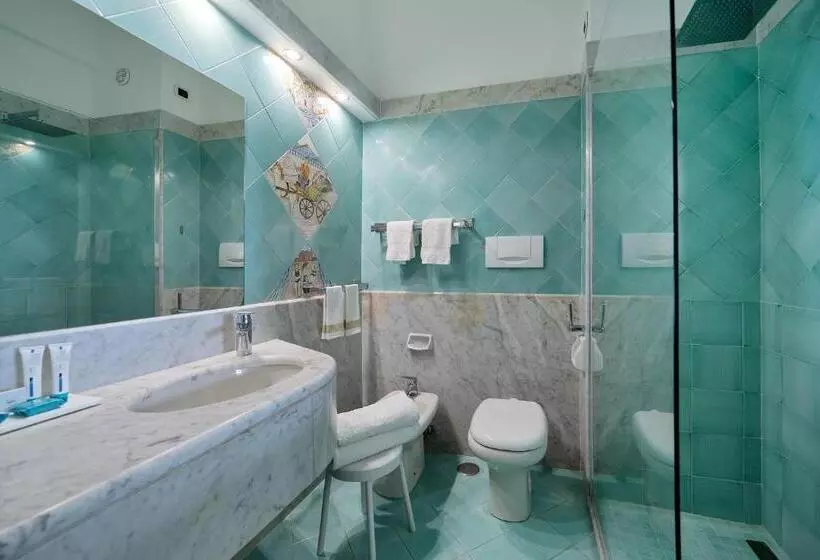 海の見えるコンフォートルーム, & Spa Bellavista Francischiello