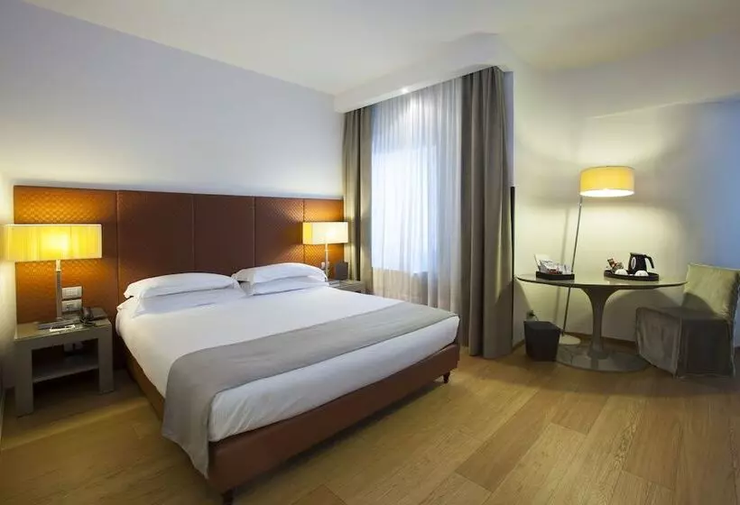 Deluxe-huone, Starhotels Michelangelo Florence