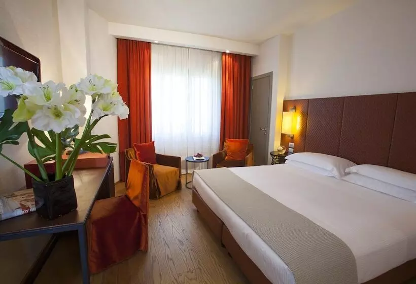 Deluxe-huone, Starhotels Michelangelo Florence