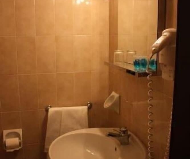 غرفة قياسية, Turismo