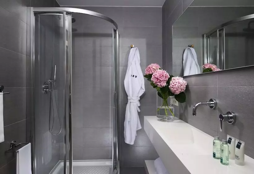 スーペリアールーム, Unahotels Forte Dei Marmi
