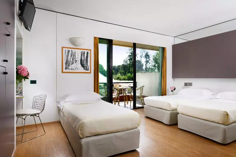 トリプルクラシックルーム, Unahotels Forte Dei Marmi