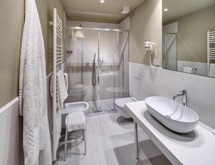 高级大房间, Vittoria