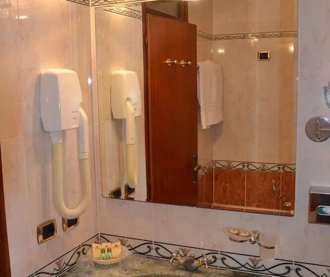 サイドオーシャンビュースタンダードルーム, Park Hotel Ravenna