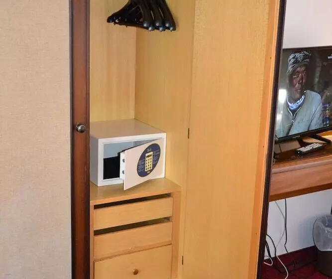 スタンダード４人部屋, Park Hotel Ravenna