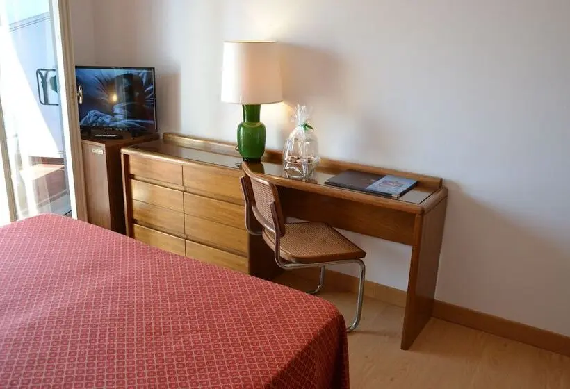 Standard-huone Sivuttainen Merinäkymä, Park Hotel Ravenna