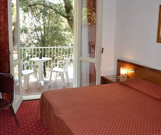 Standard-huone Sivuttainen Merinäkymä, Park Hotel Ravenna