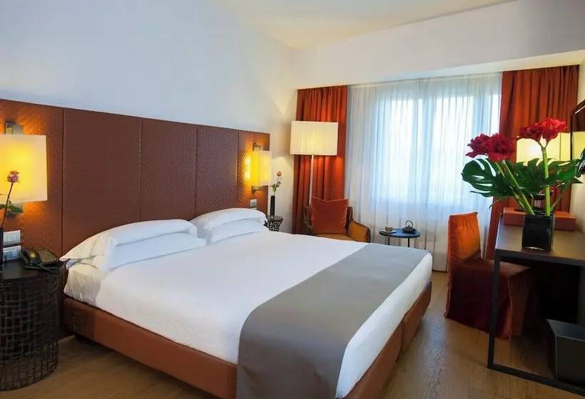 Superior-huone, Starhotels Michelangelo Florence