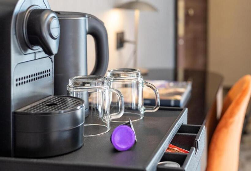 اتاق لوکس با بالکن, Axyhotels Innstyle Milano