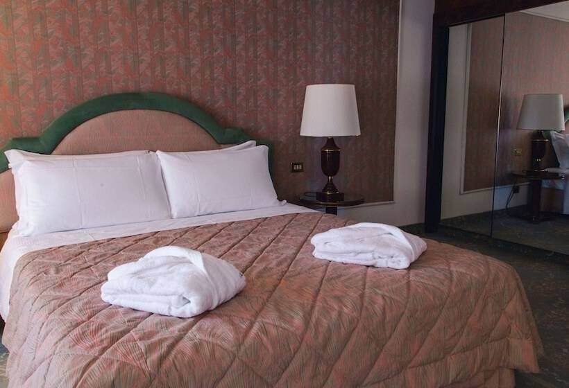 سوییت اجرایی, Grand Hotel Excelsior