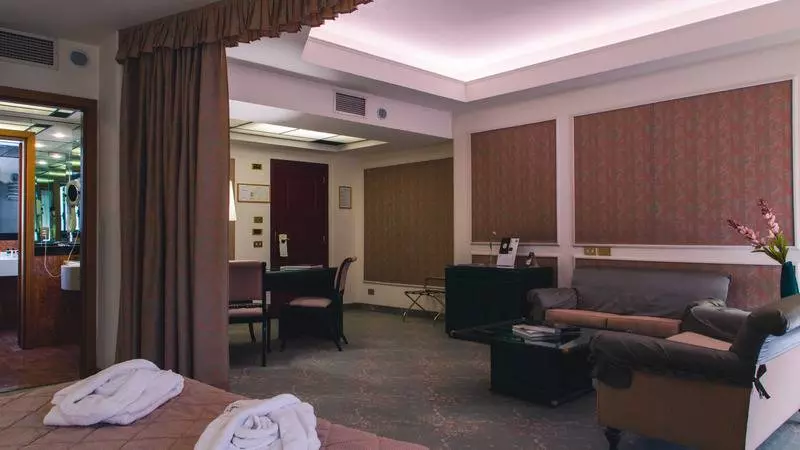سوییت اجرایی, Grand Hotel Excelsior