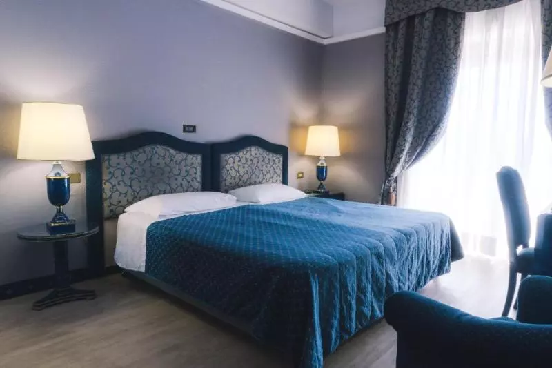اتاق سوپریور سه تخته, Grand Hotel Excelsior
