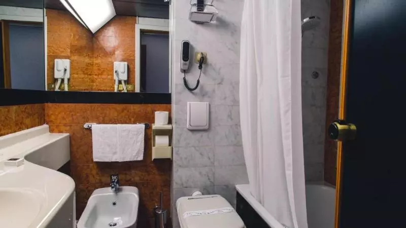 اتاق سوپریور سه تخته, Grand Hotel Excelsior
