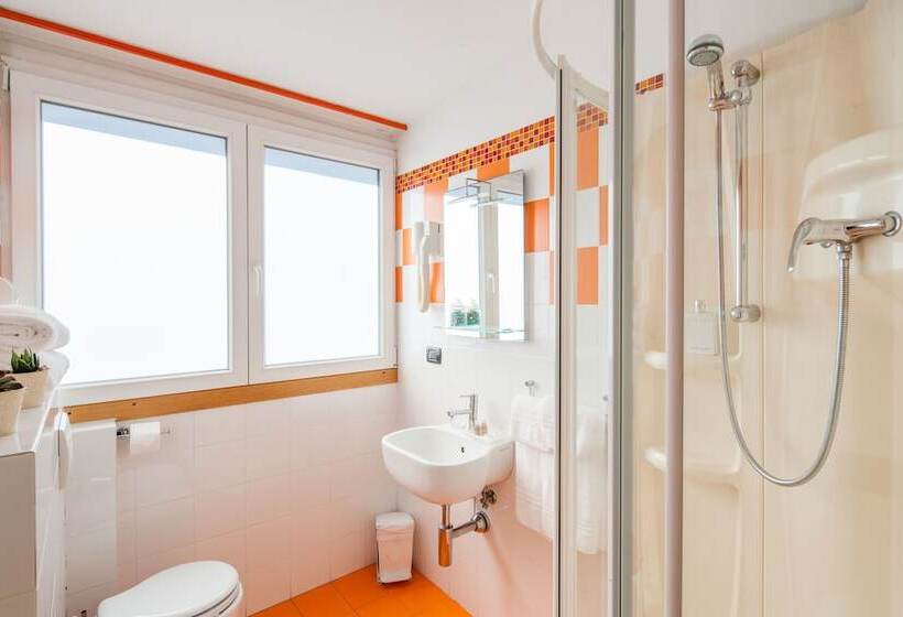 スタンダード４人部屋, Albergo La Piazzetta