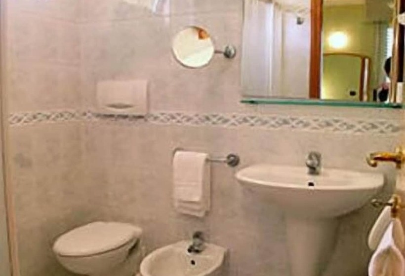 اتاق استاندارد, Ambra