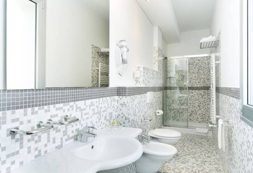 Номер Стандарт Трехместный, B&b Hotel Modena