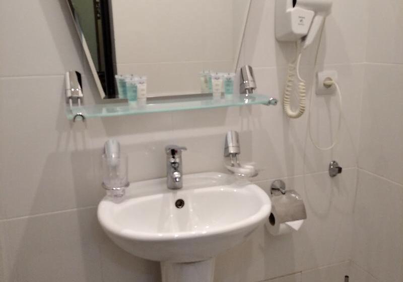 غرفة عائلية, Blumen