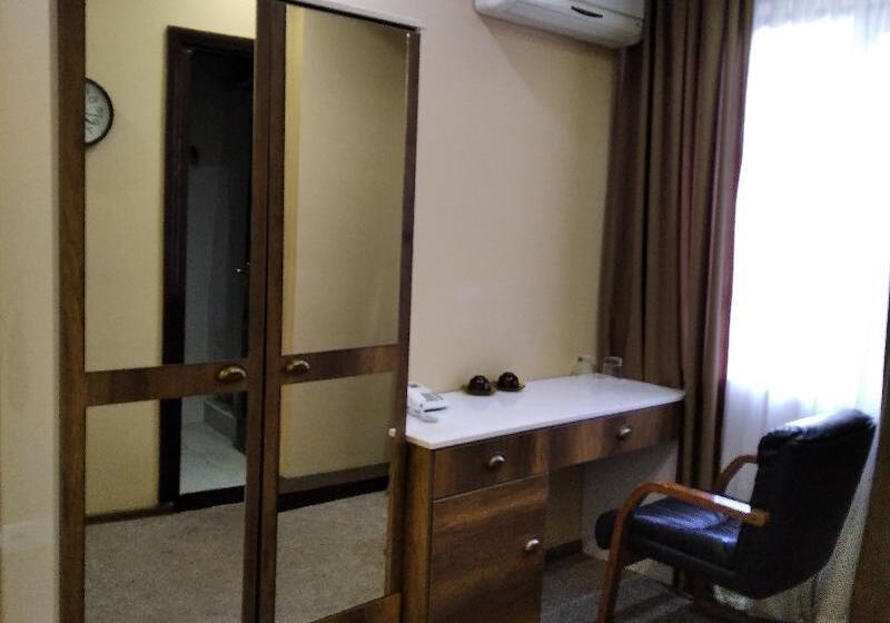 غرفة عائلية, Blumen