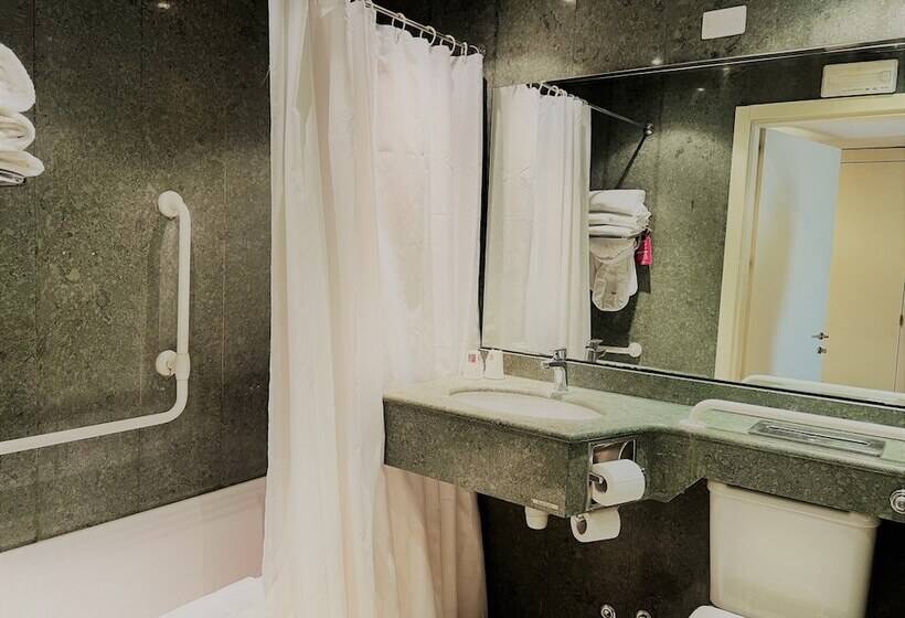 اتاق استاندارد برای معلولان, Crowne Plaza Rome St. Peter S, An Ihg