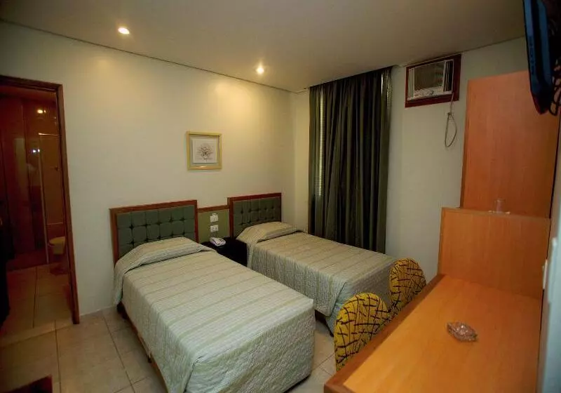 سوییت, Crowne Plaza Rome St. Peter S, An Ihg