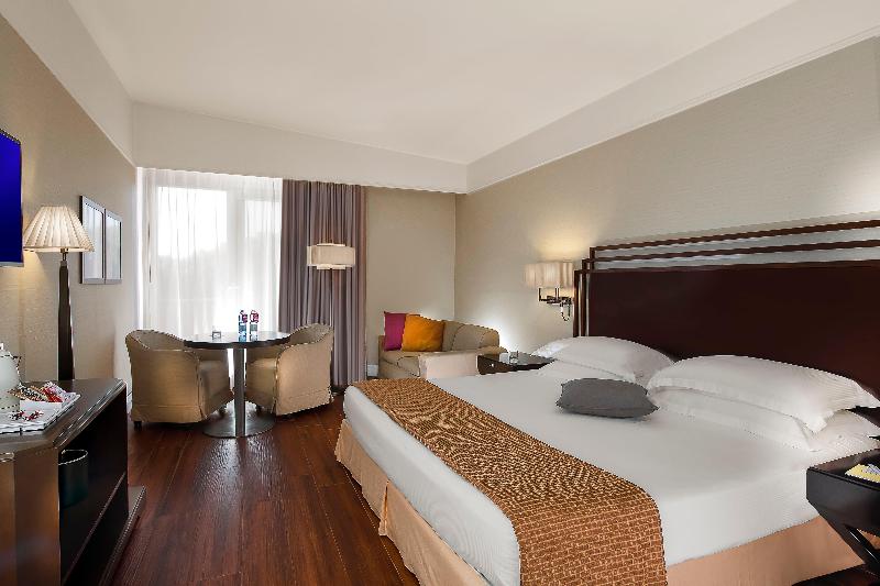 اتاق پرمیوم, Crowne Plaza Rome St. Peter S, An Ihg