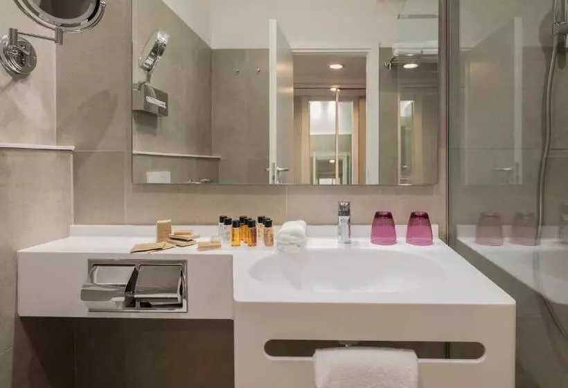 اتاق استاندارد, Crowne Plaza Rome St. Peter S, An Ihg