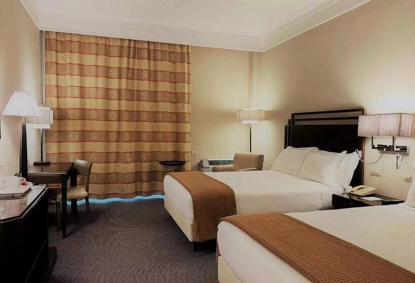 اتاق استاندارد با 2 تخت دوبل, Crowne Plaza Rome St. Peter S, An Ihg