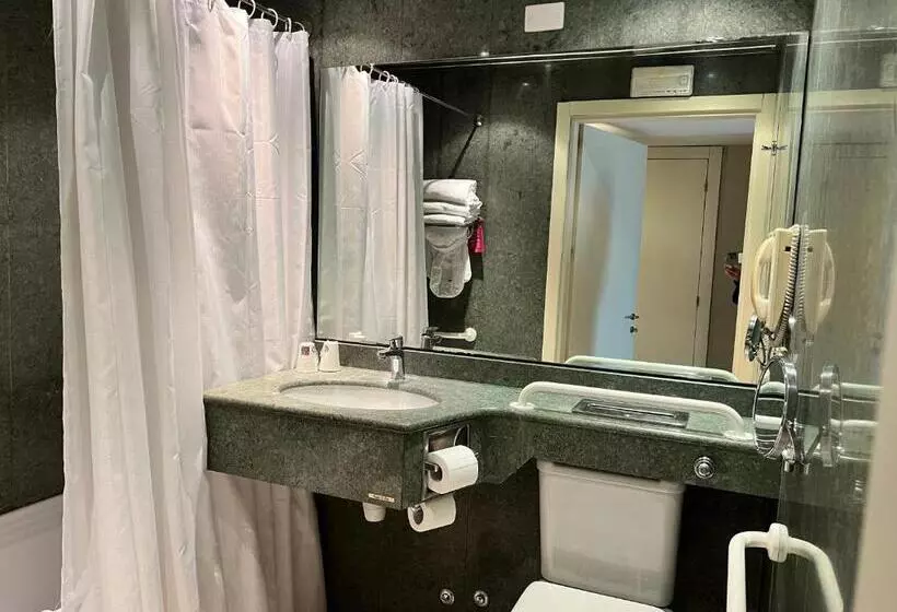 اتاق استاندارد برای معلولان, Crowne Plaza Rome St. Peter S, An Ihg