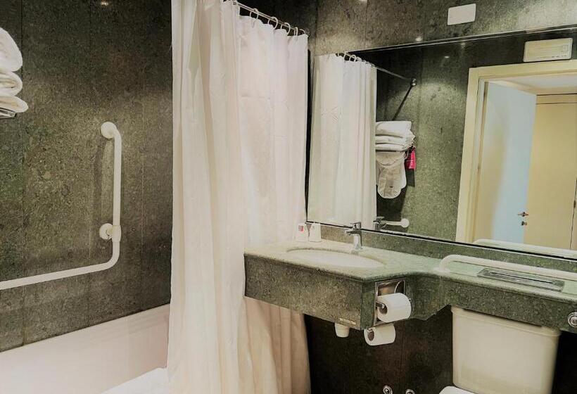 اتاق استاندارد برای معلولان, Crowne Plaza Rome St. Peter S, An Ihg