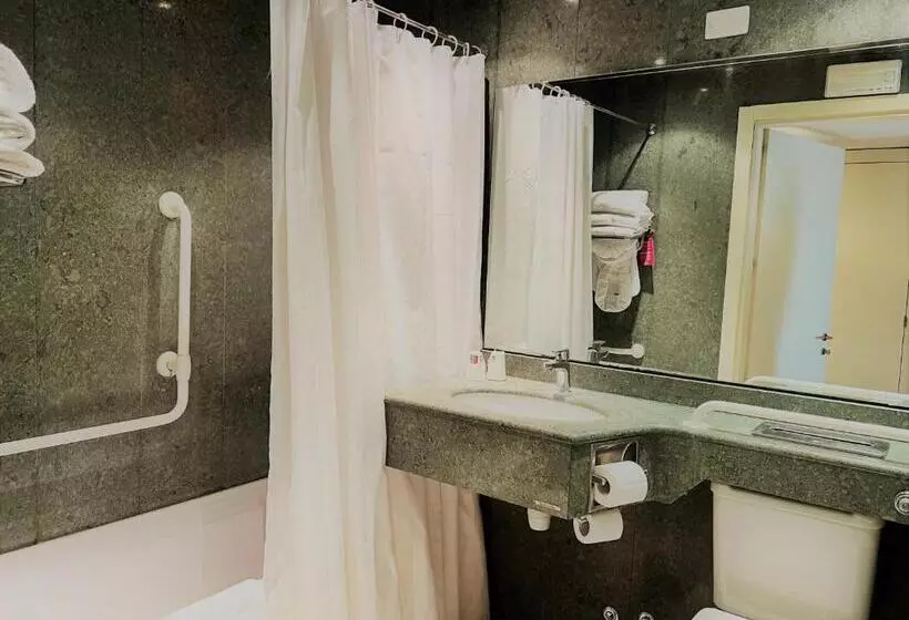 اتاق استاندارد برای معلولان, Crowne Plaza Rome St. Peter S, An Ihg